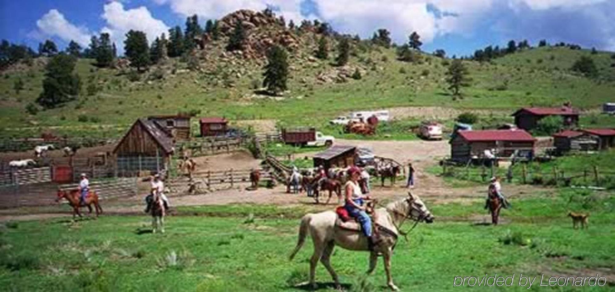 Greentree Inn & Suites Pinetop Facilities photo
