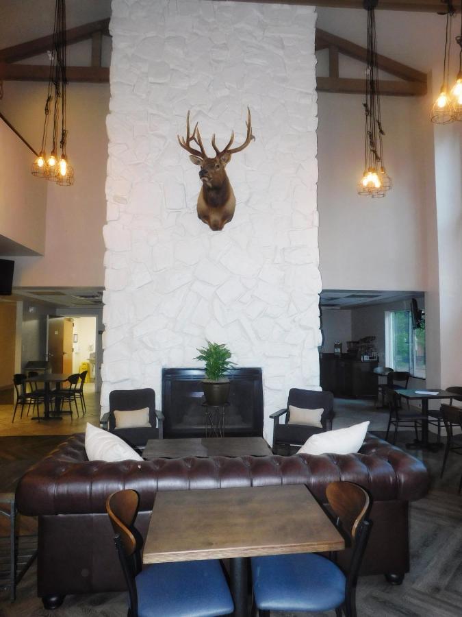 Greentree Inn & Suites Pinetop Exterior photo